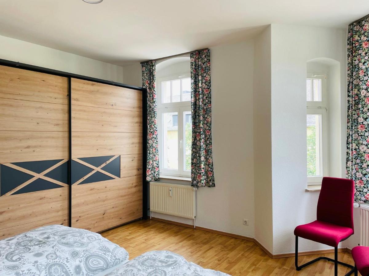 "Glueck Auf" Lichtdurchflutete Schicke Ferienwohnung In Zwickau Exterior photo