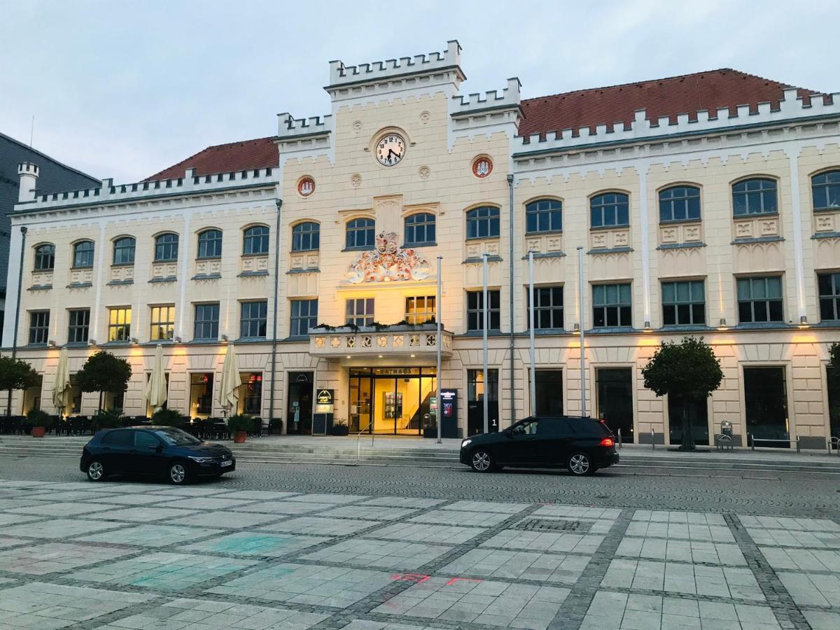 "Glueck Auf" Lichtdurchflutete Schicke Ferienwohnung In Zwickau Exterior photo